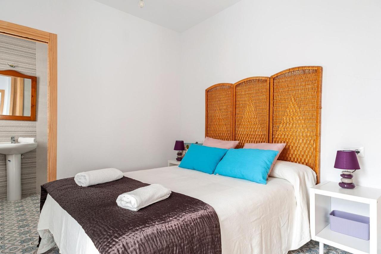 Apartamento Lola - Solo Familias Конил-де-ла-Фронтера Екстериор снимка